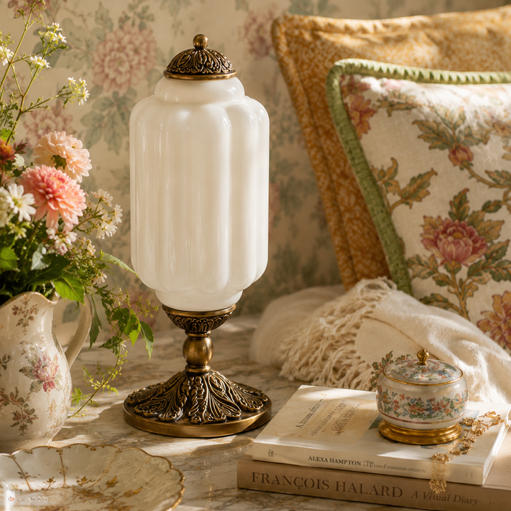 Roslyn Vintage Eloise Milk Glass Table Lamp