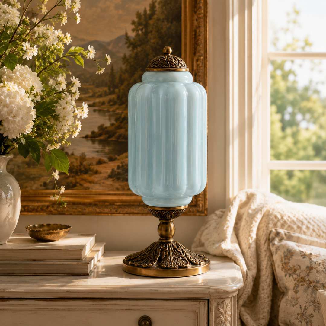 Roslyn Vintage Eloise Milk Glass Table Lamp