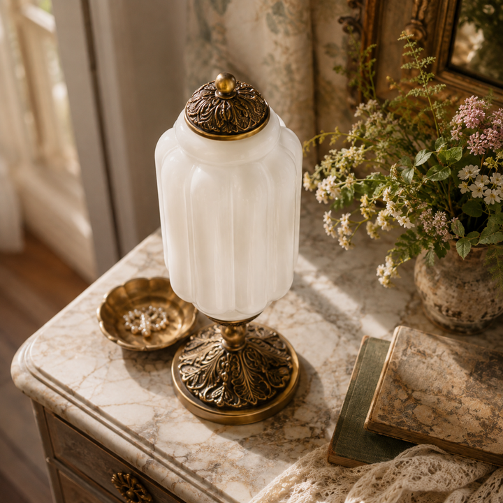 Roslyn Vintage Eloise Milk Glass Table Lamp