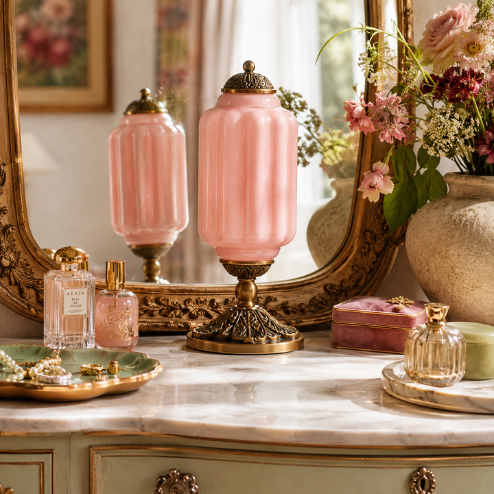 Roslyn Vintage Eloise Milk Glass Table Lamp