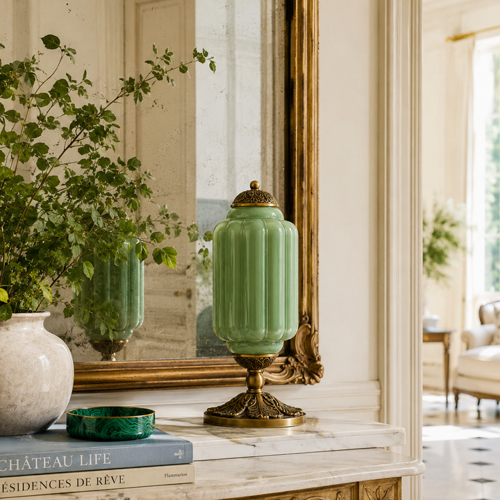 Roslyn Vintage Eloise Milk Glass Table Lamp