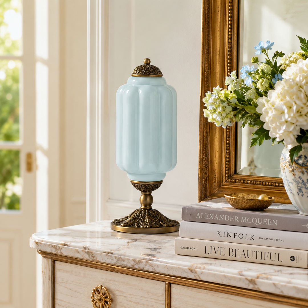 Roslyn Vintage Eloise Milk Glass Table Lamp